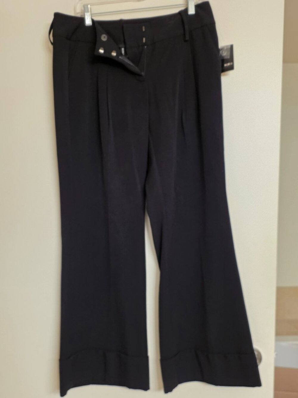 Mixit Black Wide Leg Pleated Dress Pants Size 10 NWT